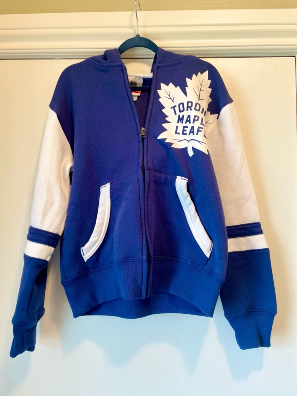 NHL Toronto Maple Leafs Blue & White Kids Zip Hoodie Youth Size 8